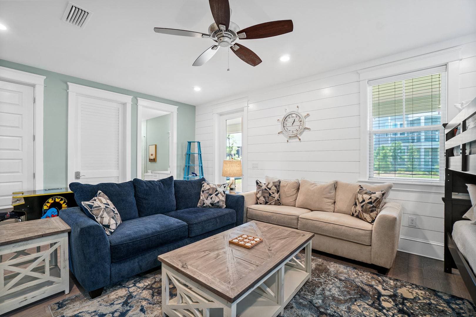 Sand Dollar Manor - Image 59