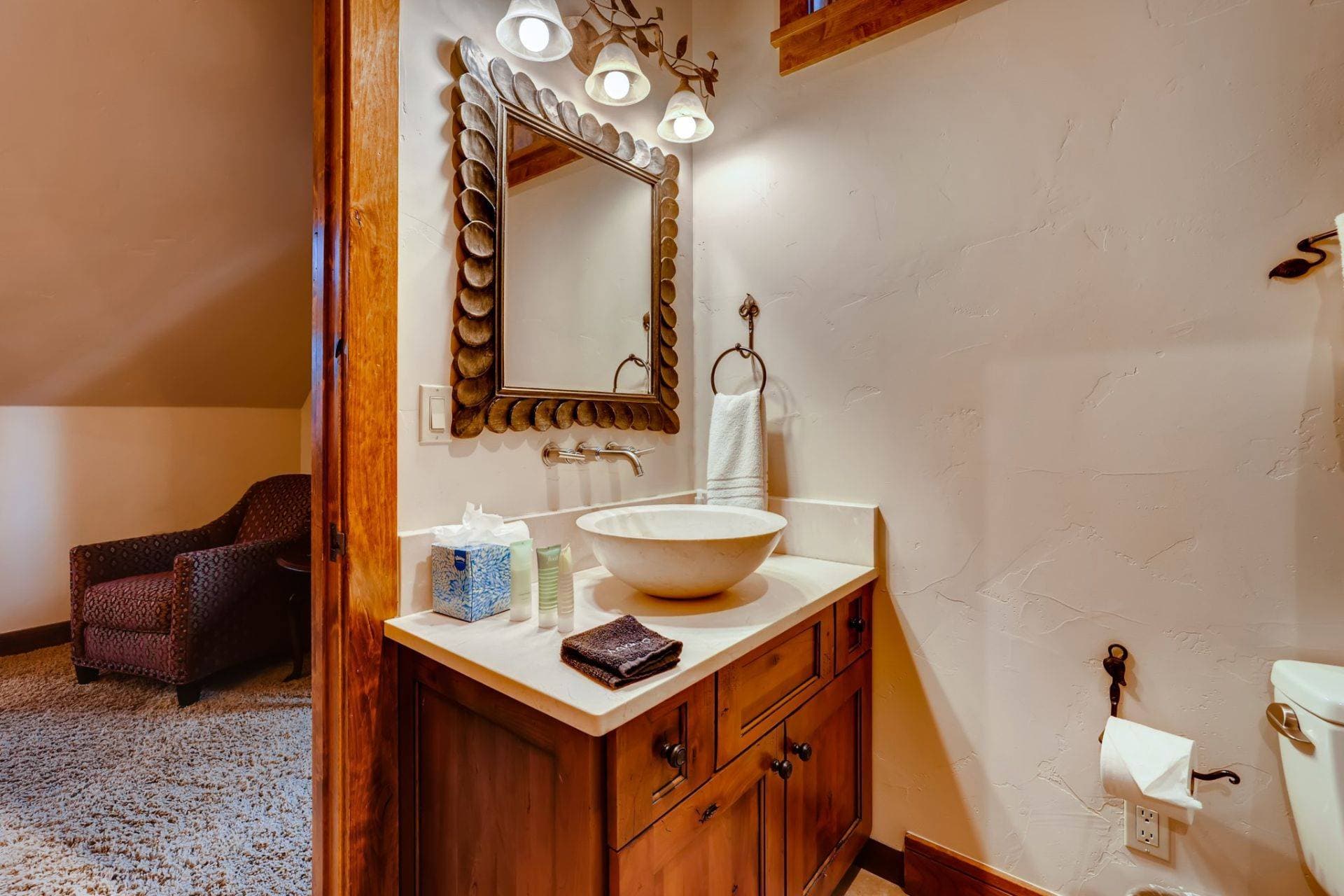 Bear Tracks Lodge - Image 14