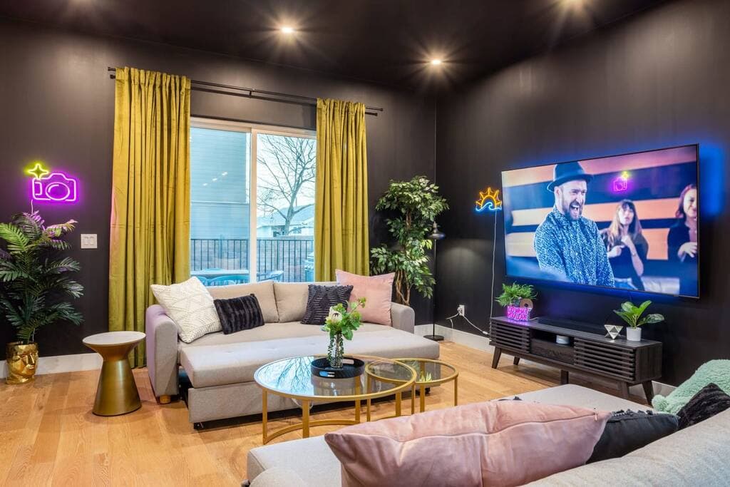 Fun at South 1st Street - Image 2