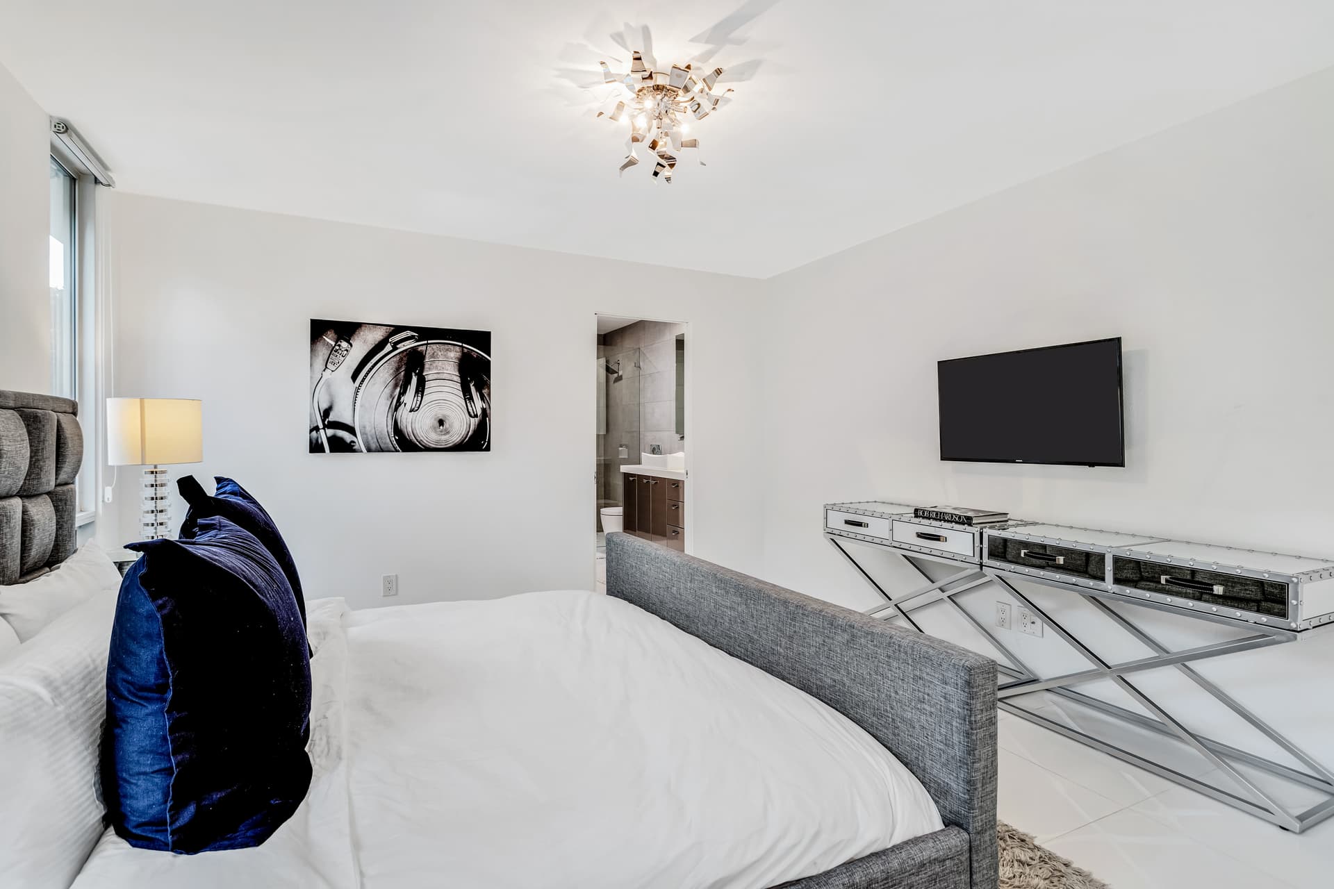 Gala Place - Image 25