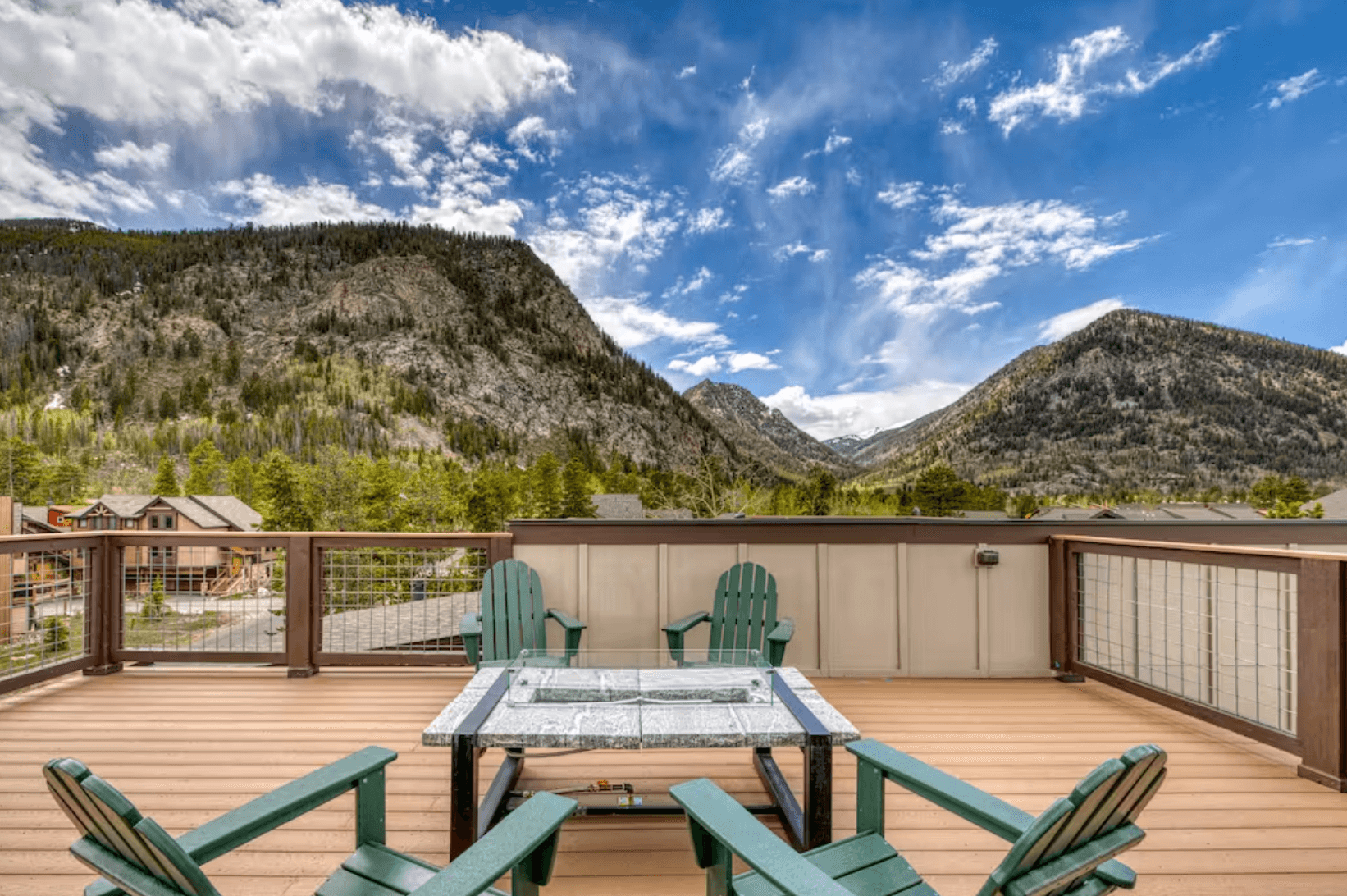 2nd Ave Luxury Condo - Image 3