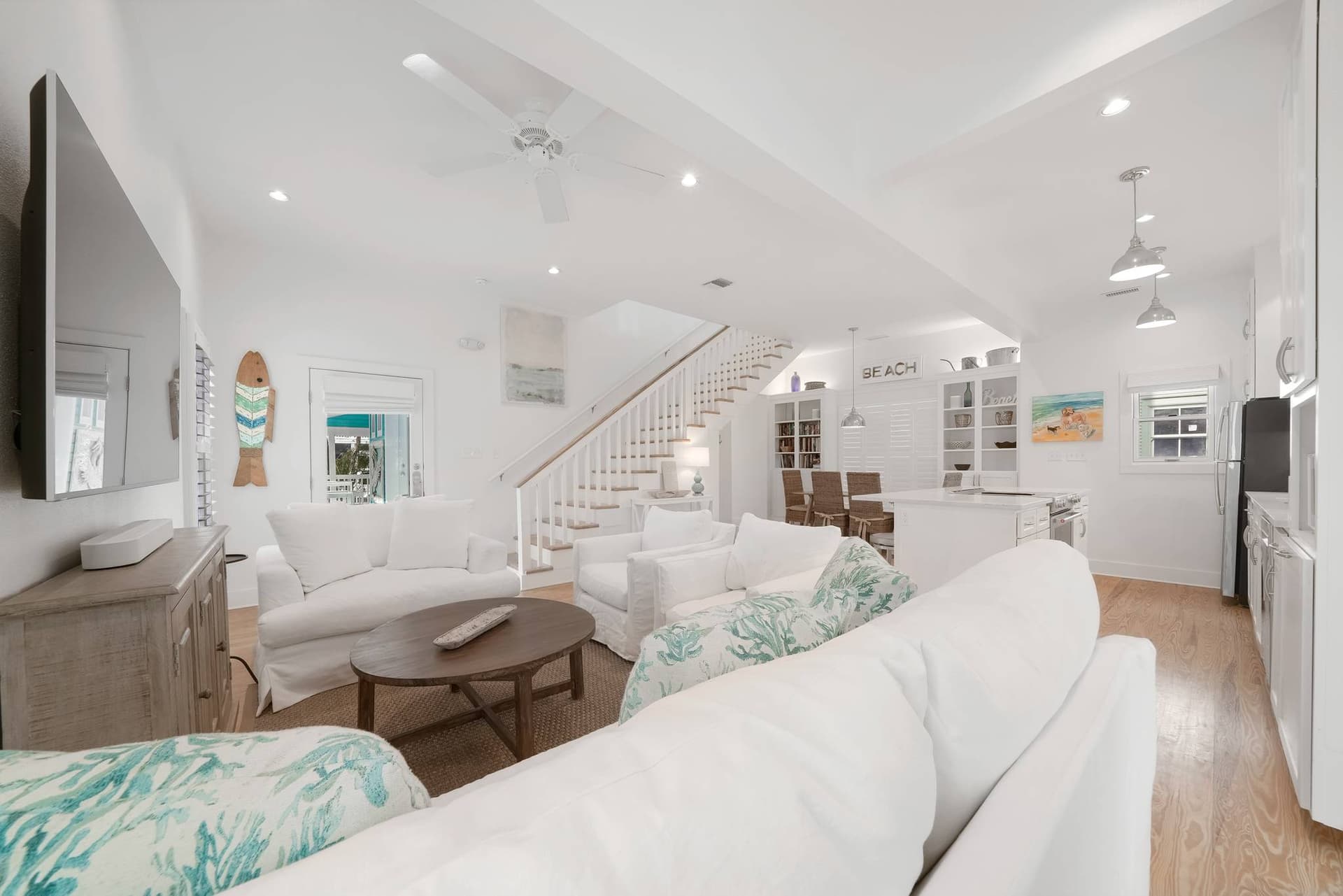 Salty Dogs House - Image 9