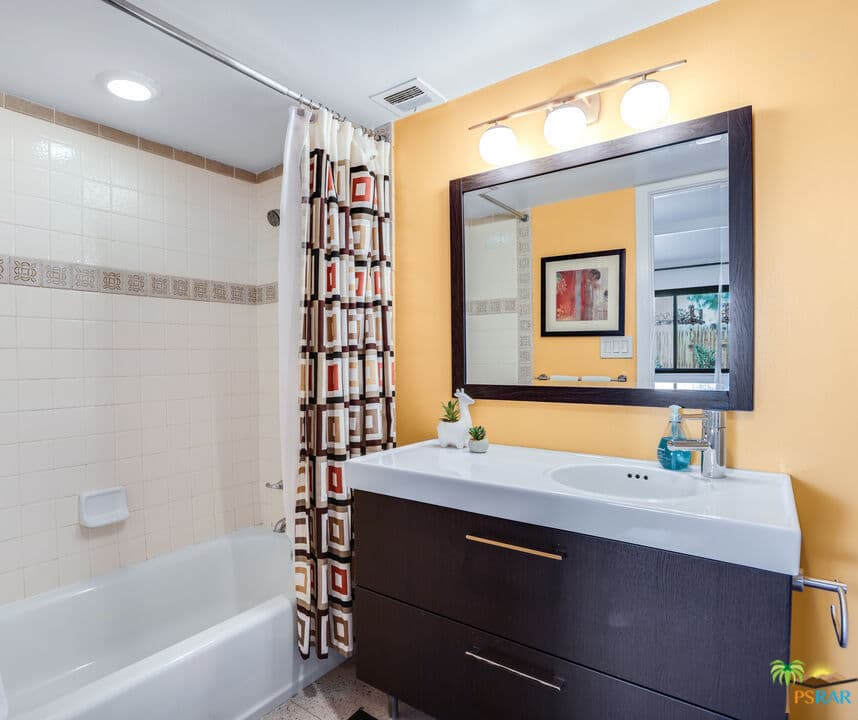 Hugh Kaptur’s Palm Springs Getaway - Image 20