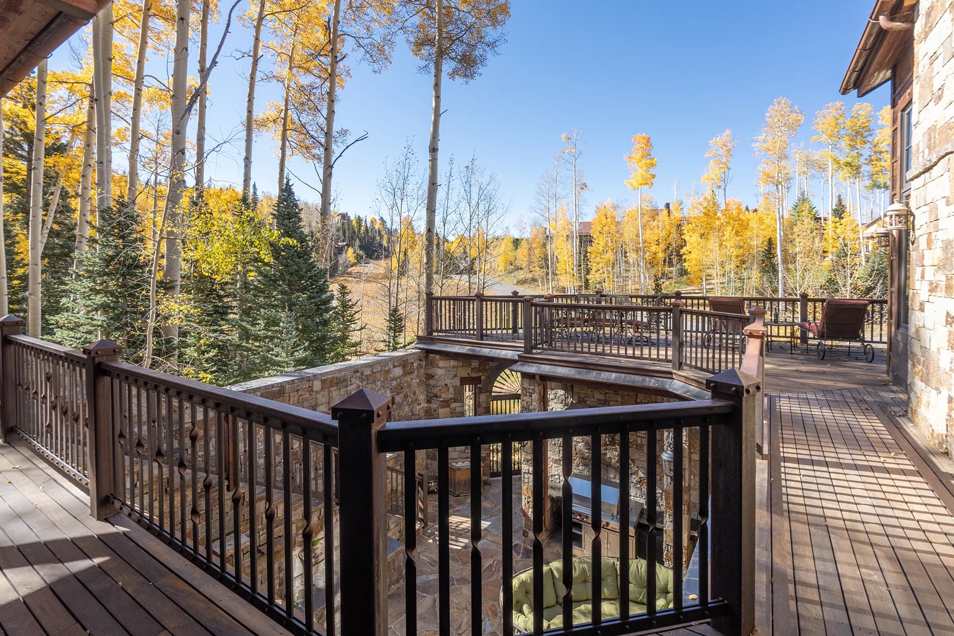 Benchmark Chateau - Image 38