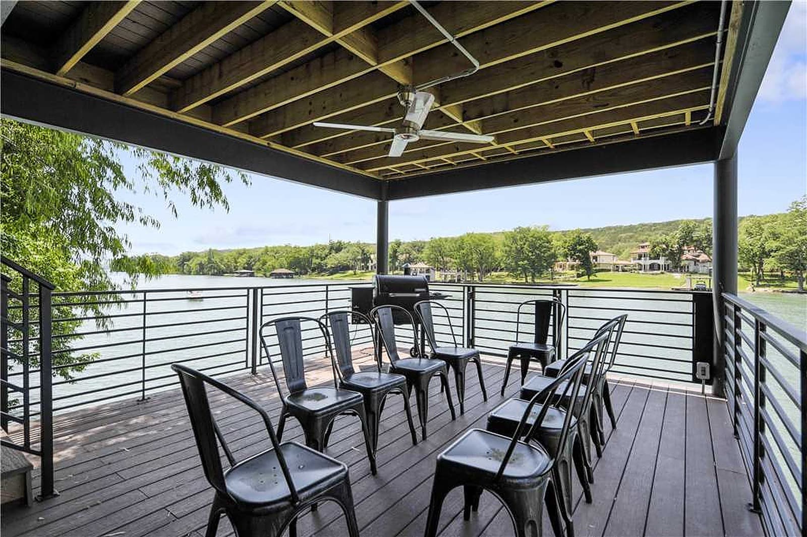 Lake Austin Retreat - Image 21