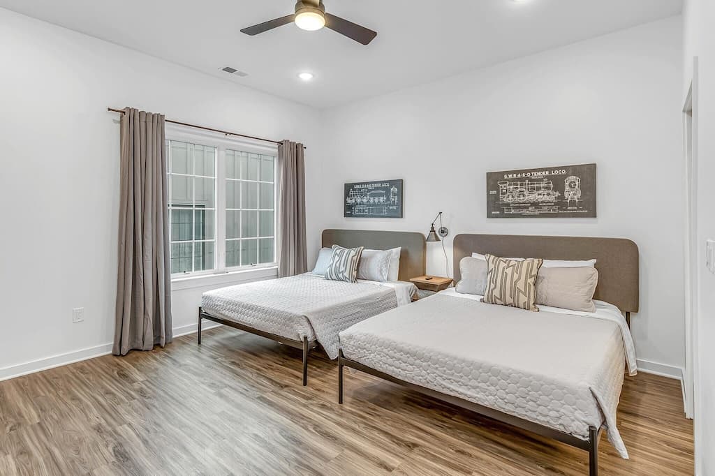 Highland Station - Image 15