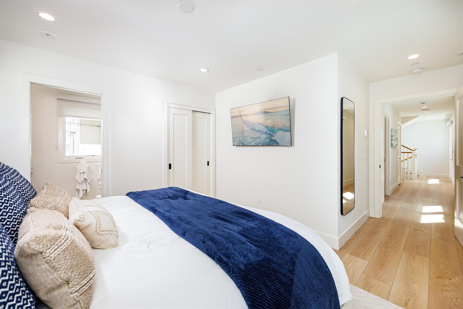 Sun Deck Haven - Image 3