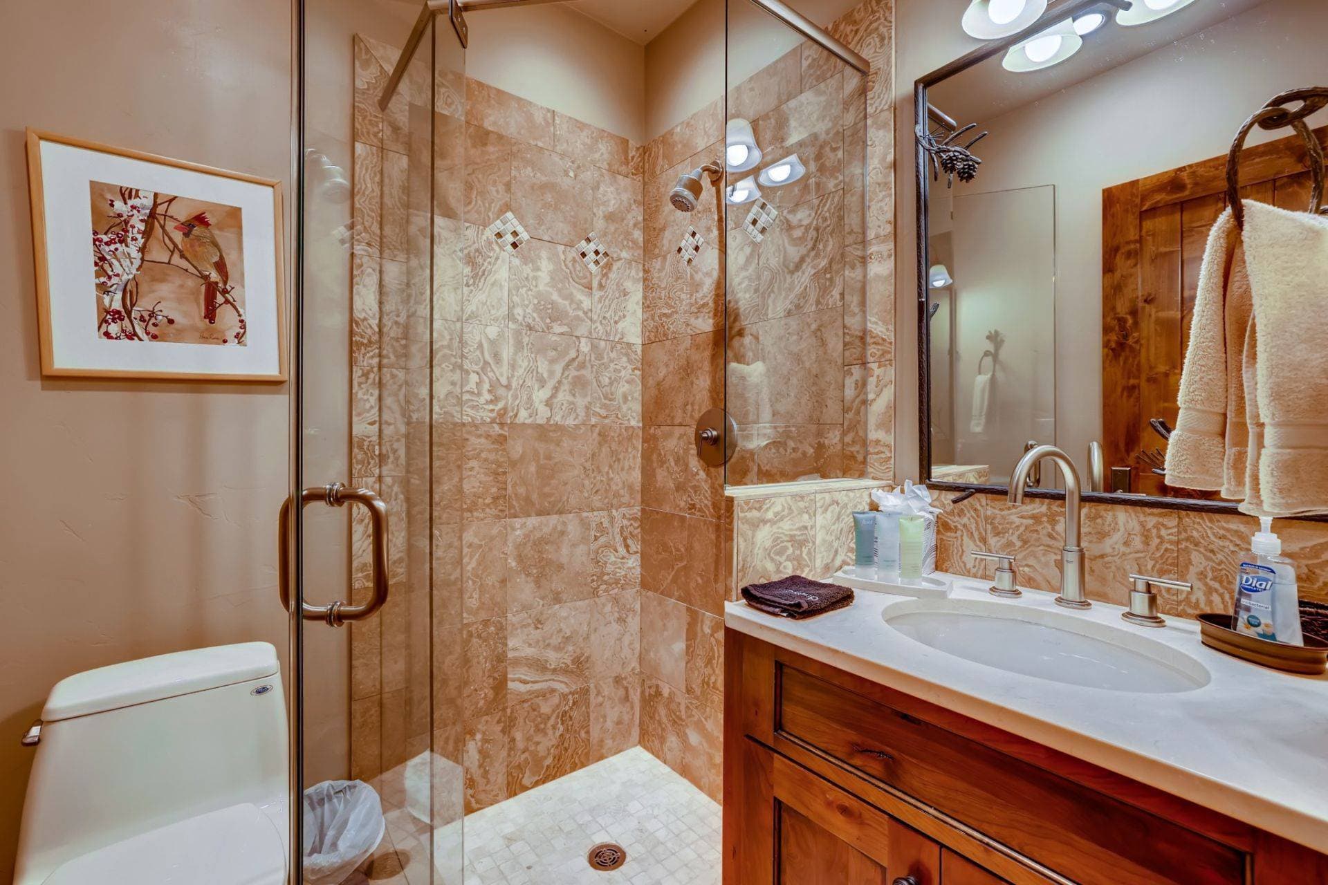 Bear Tracks Lodge - Image 24