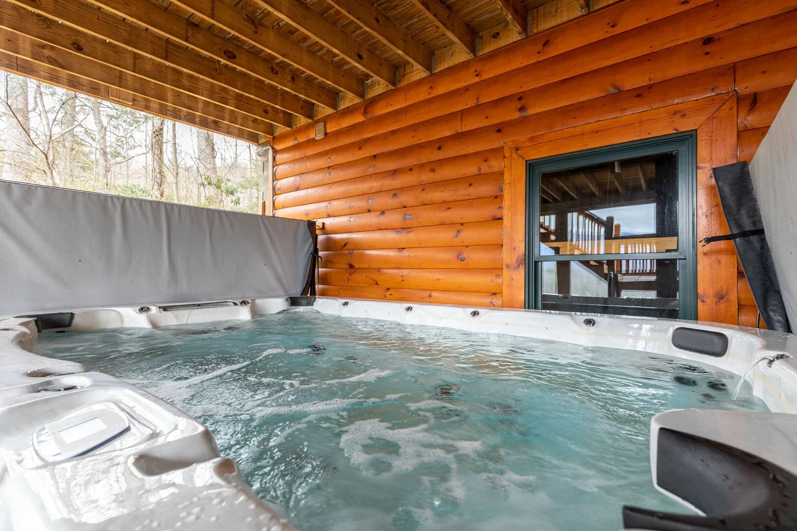 Beary Relaxing Cabin - Image 2