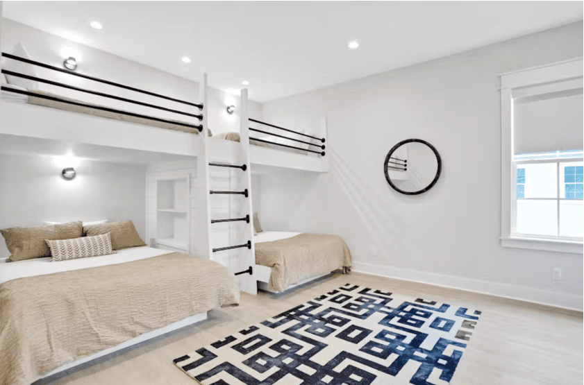 Hook’s Villa - Image 23