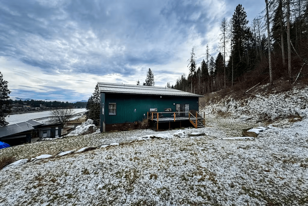 Spokane River Retreat - Image 30
