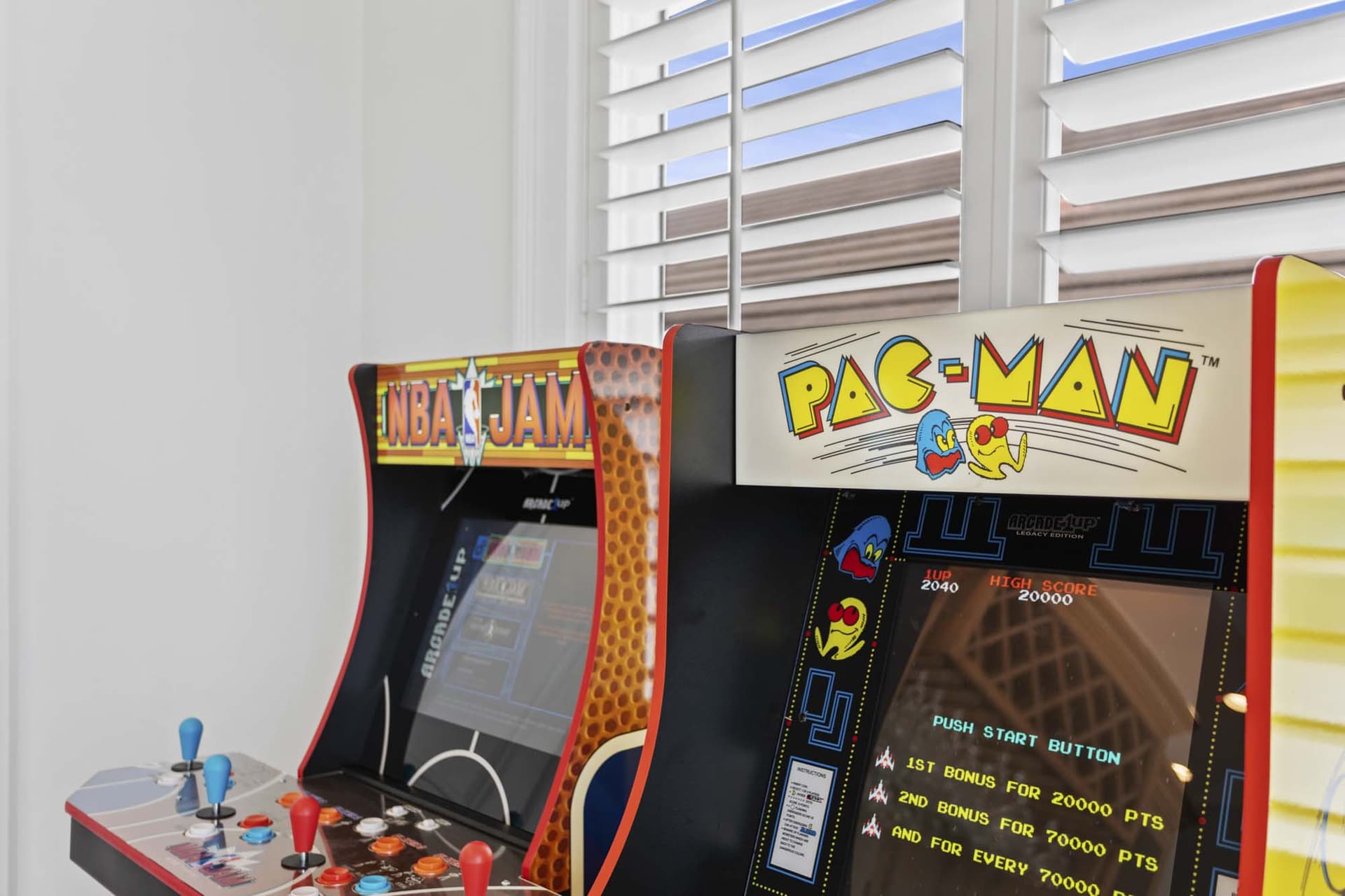 Kings View Manor - Image 34