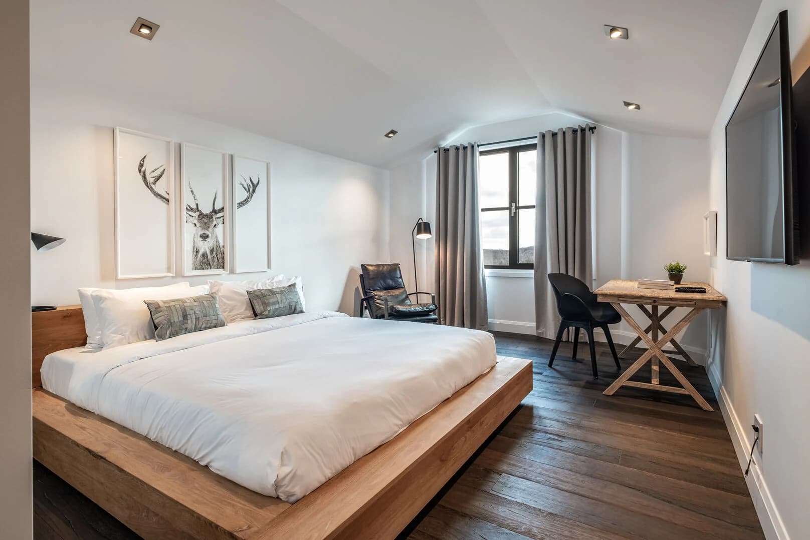 Horizon Residence 304 - Image 12