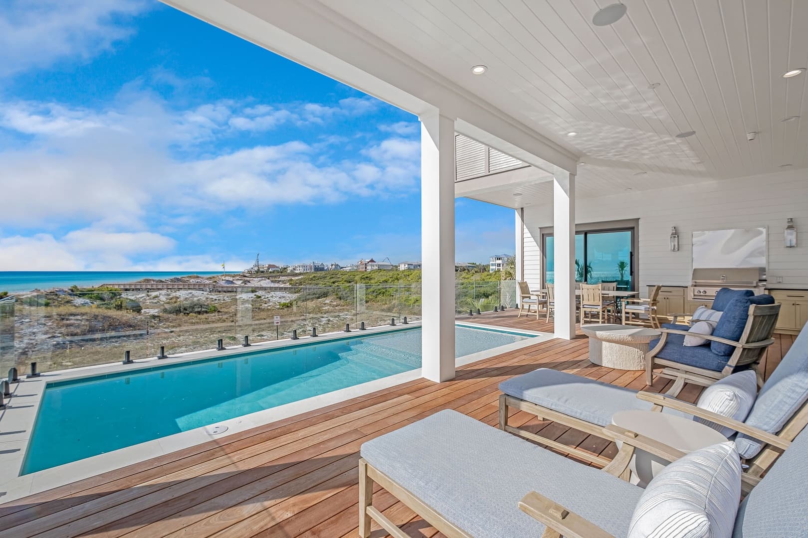 Emerald Le Luxe - Image 48