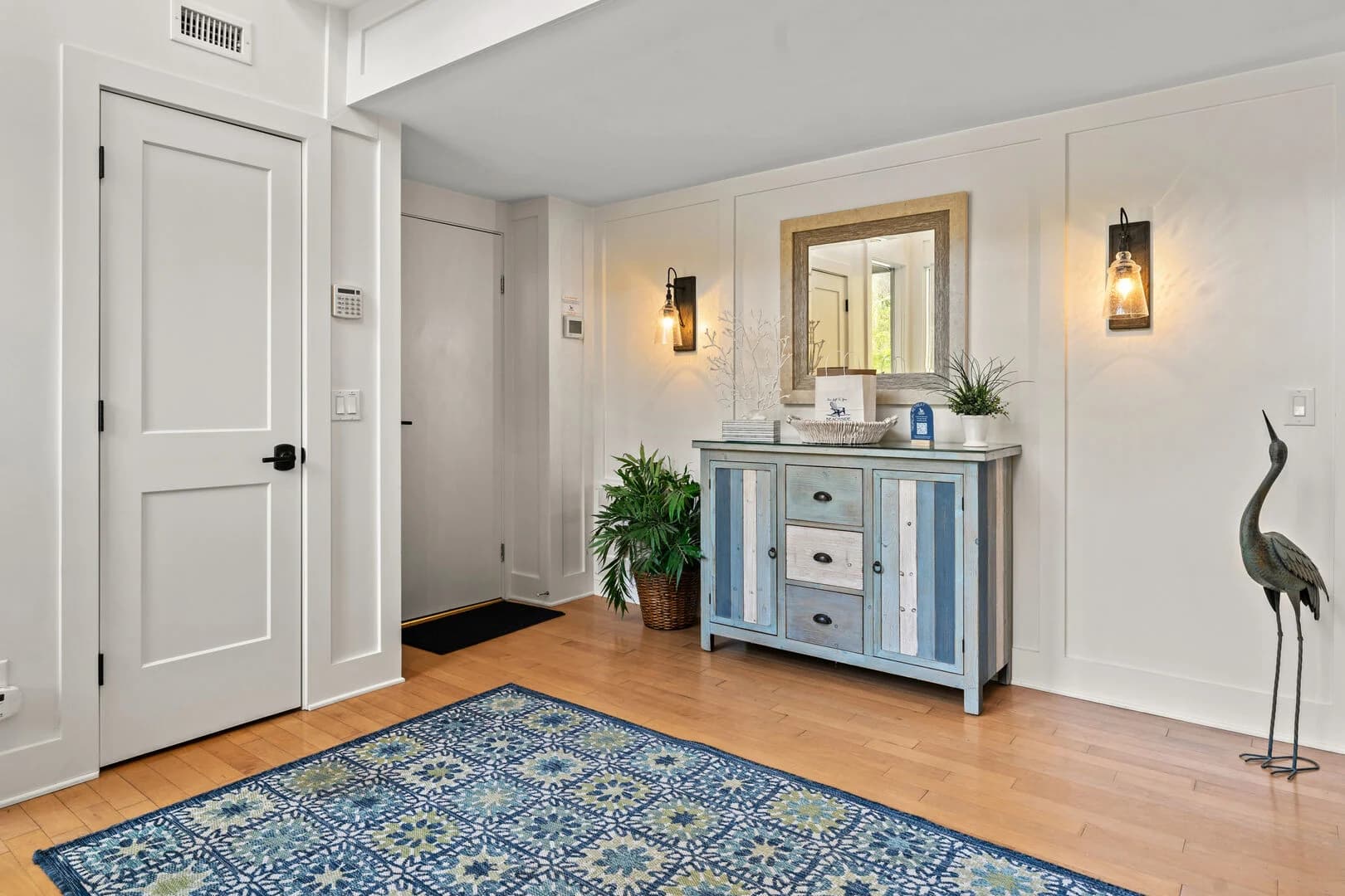 Tropical Retreat - Image 8