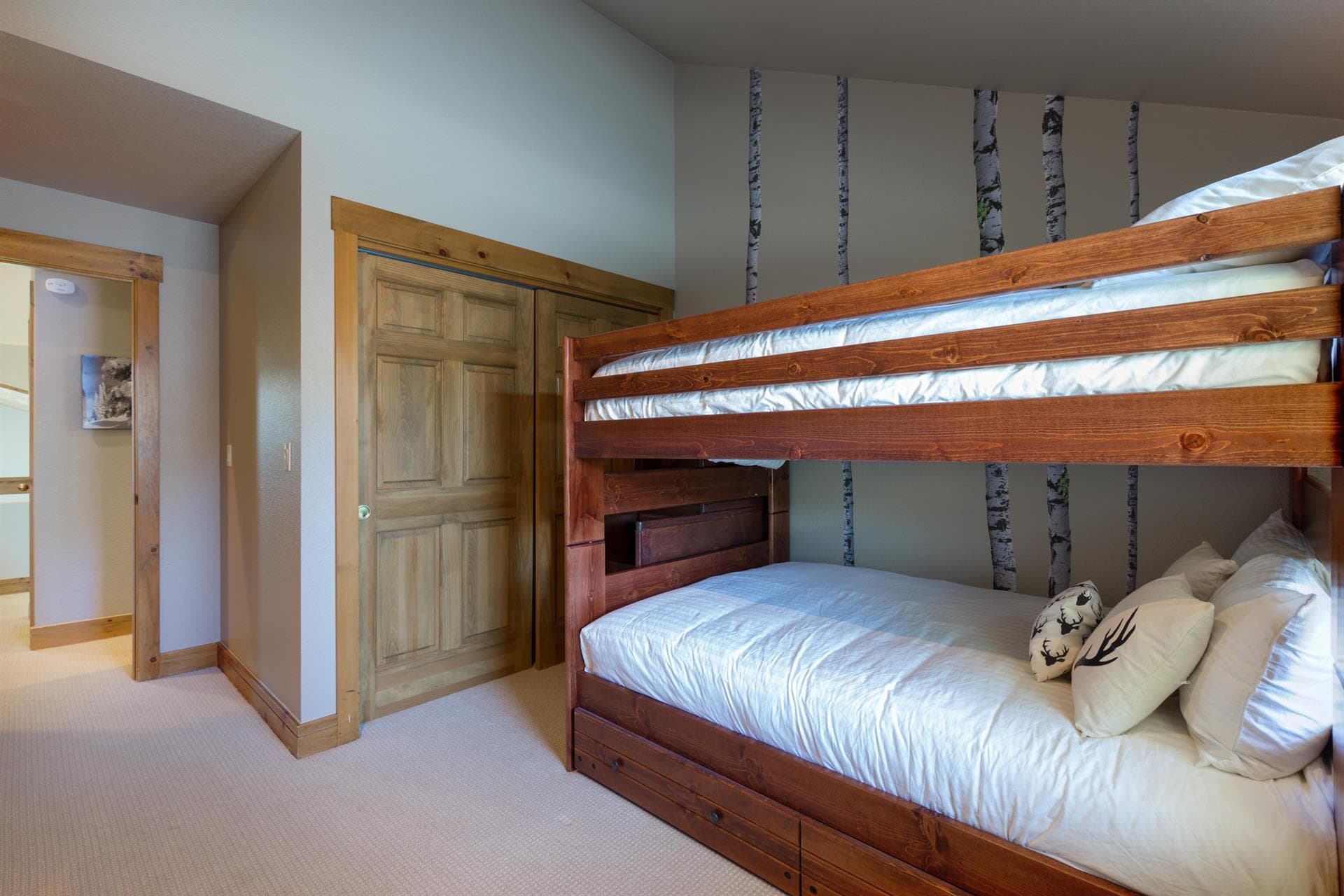 Alpine Vista Haven - Image 19