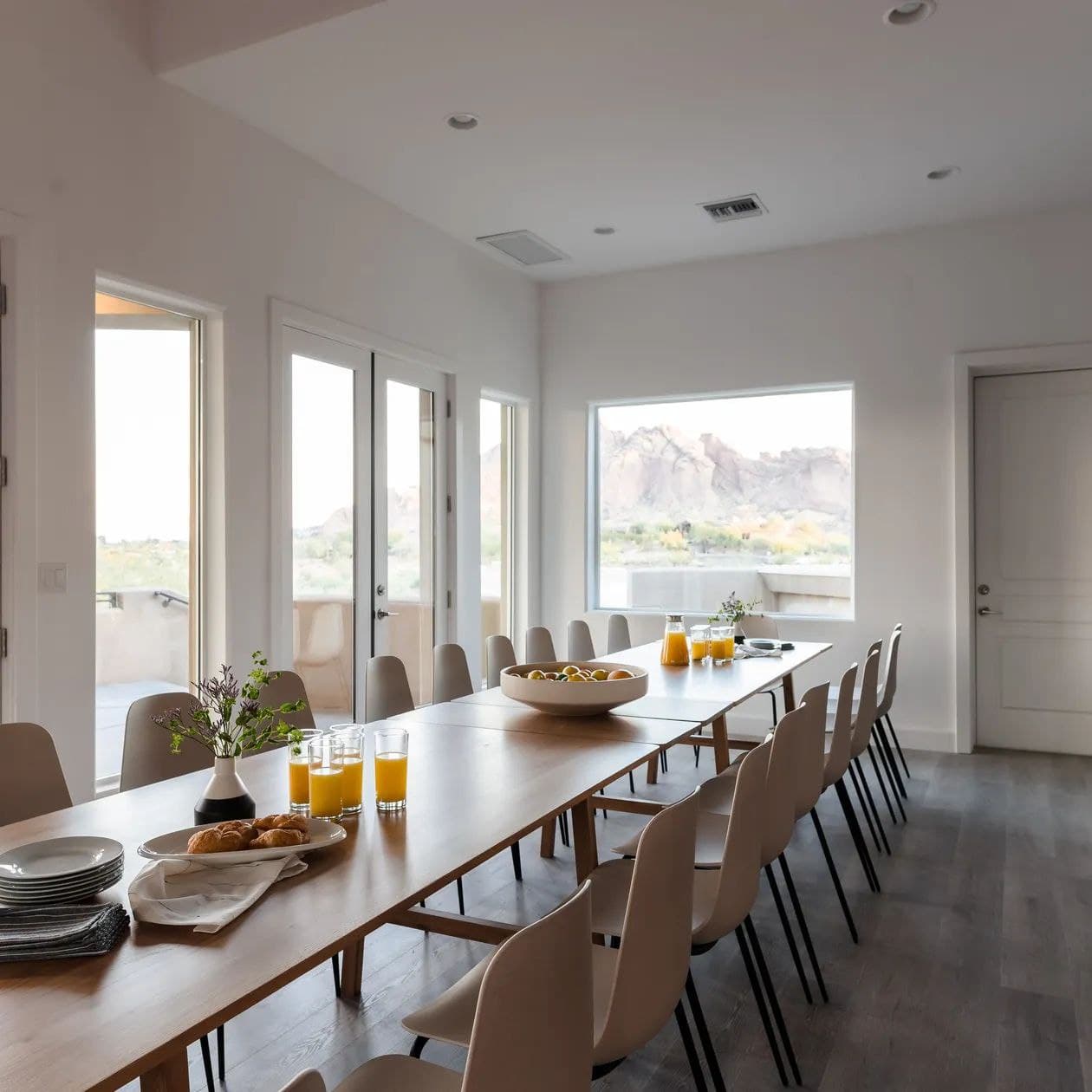 Julep Manor - Image 8