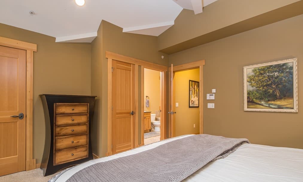 Spanish Peaks #51 - Image 17