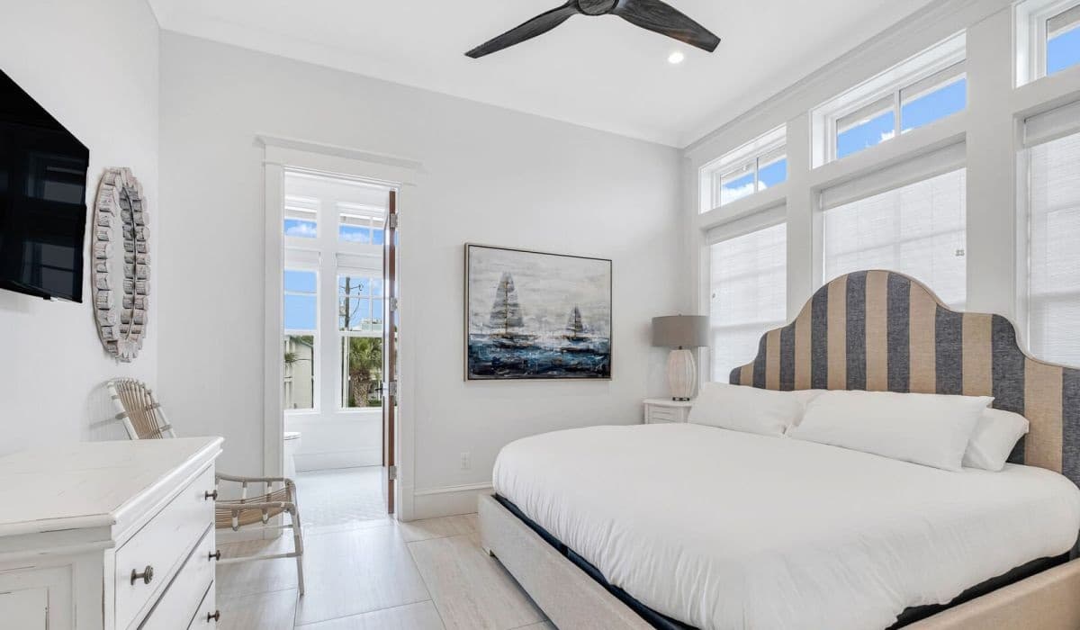 Sapphire Shores - Image 18