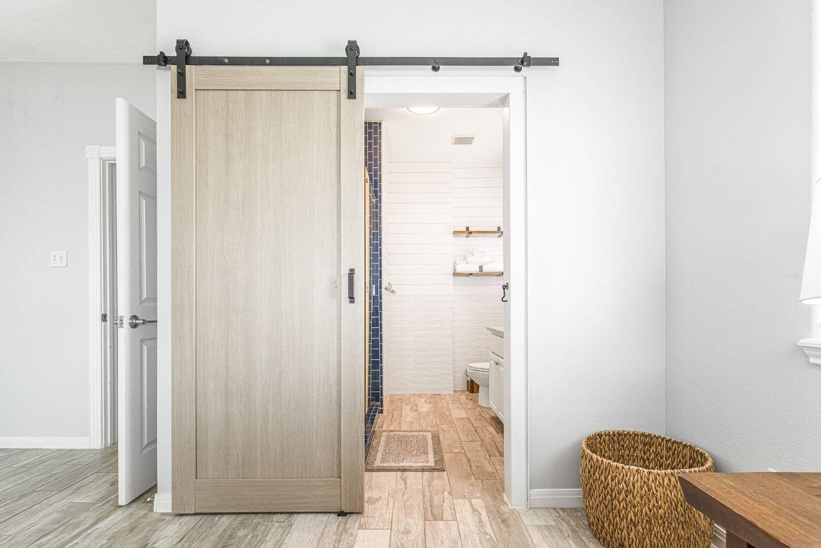 Blue Fin Oasis - Image 40