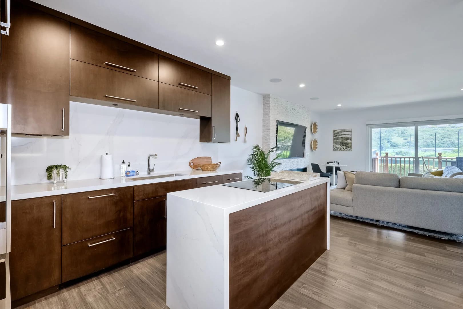 La Costa Lujo - Image 3