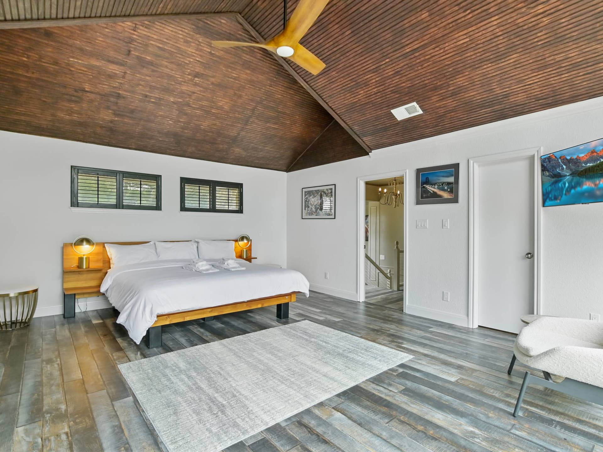 Escape on Lake Travis - Image 39