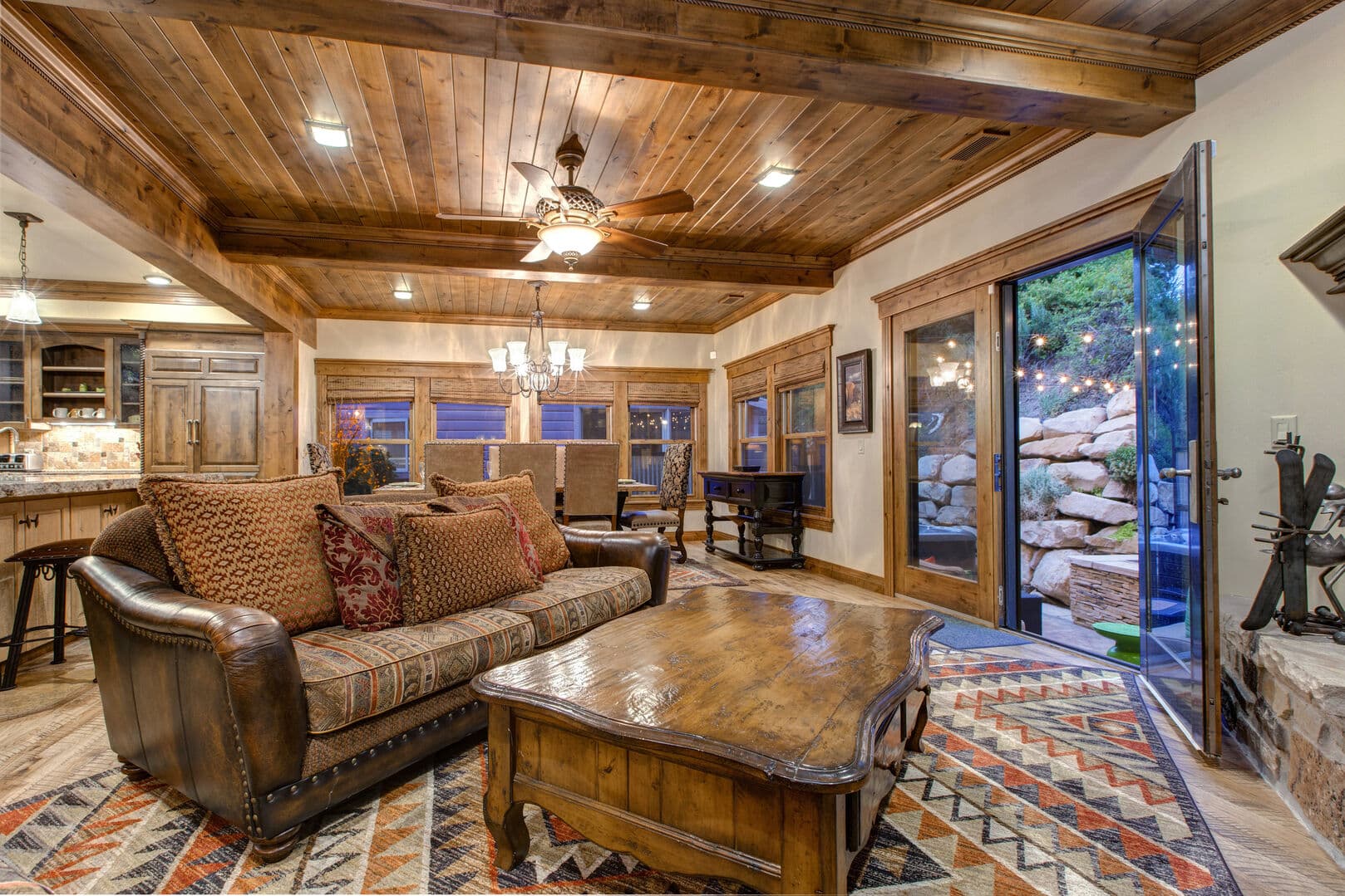 Daly Canyon House - Image 2