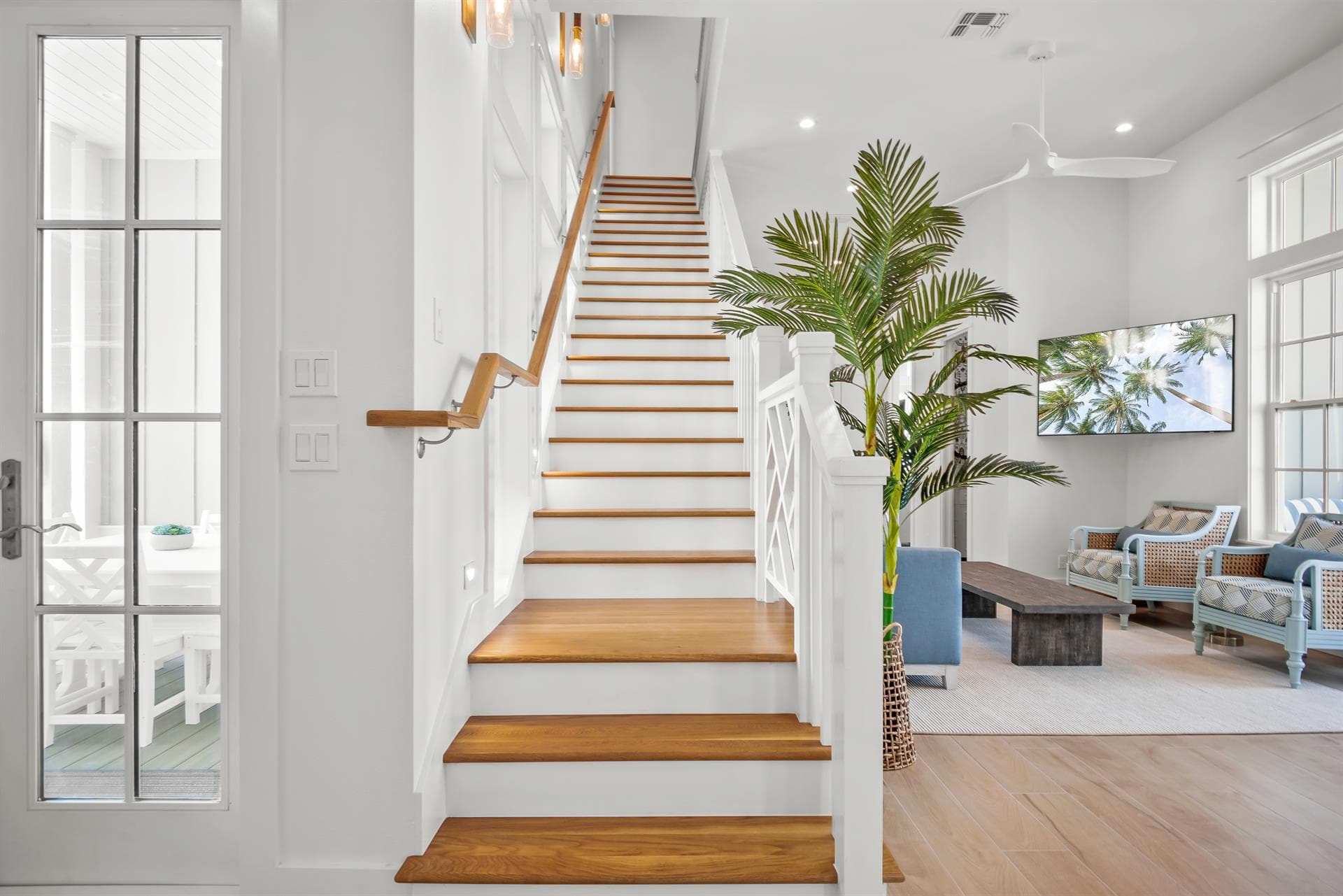 Holiday House - Image 57