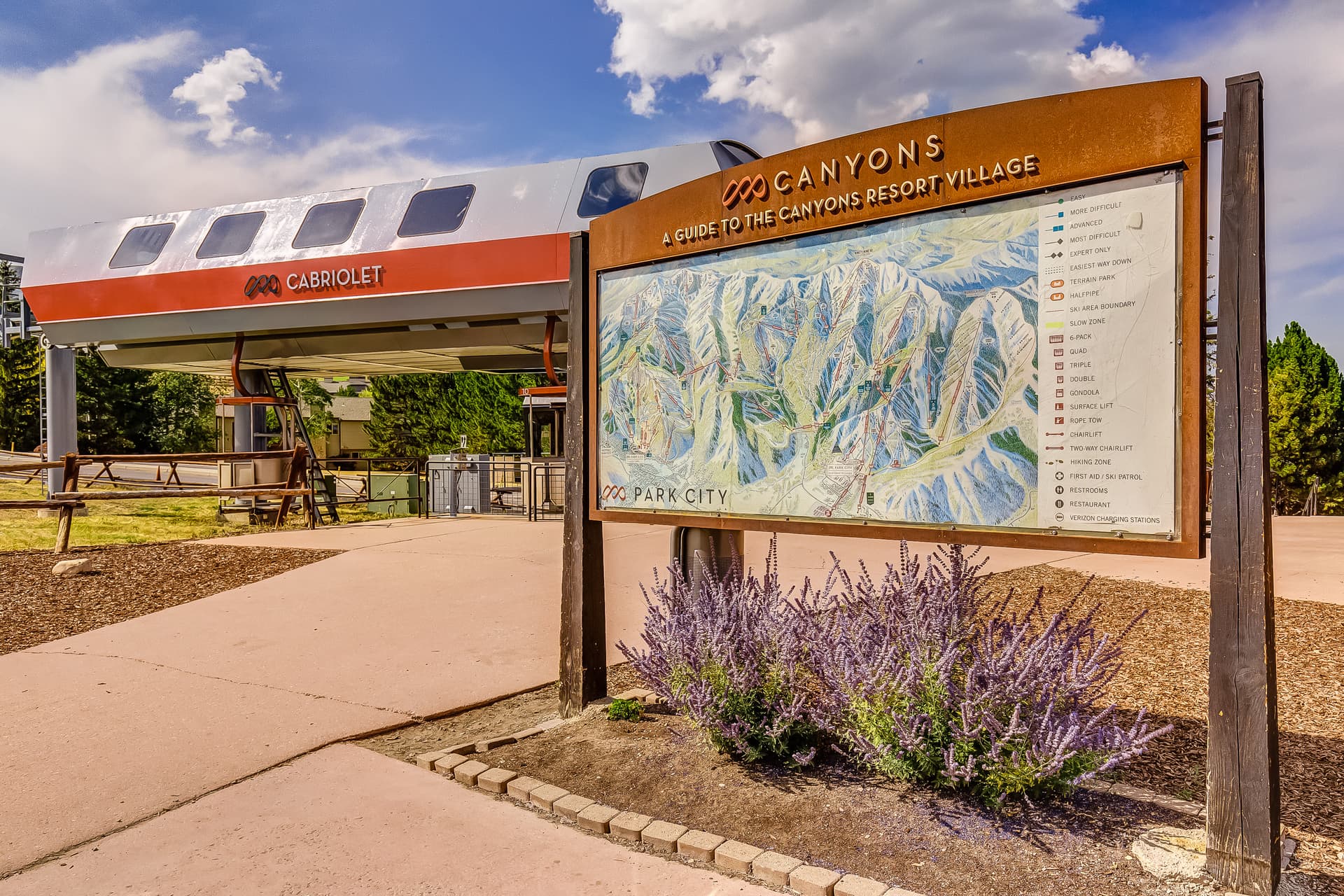 Ridgeline Elegance Place - Image 30