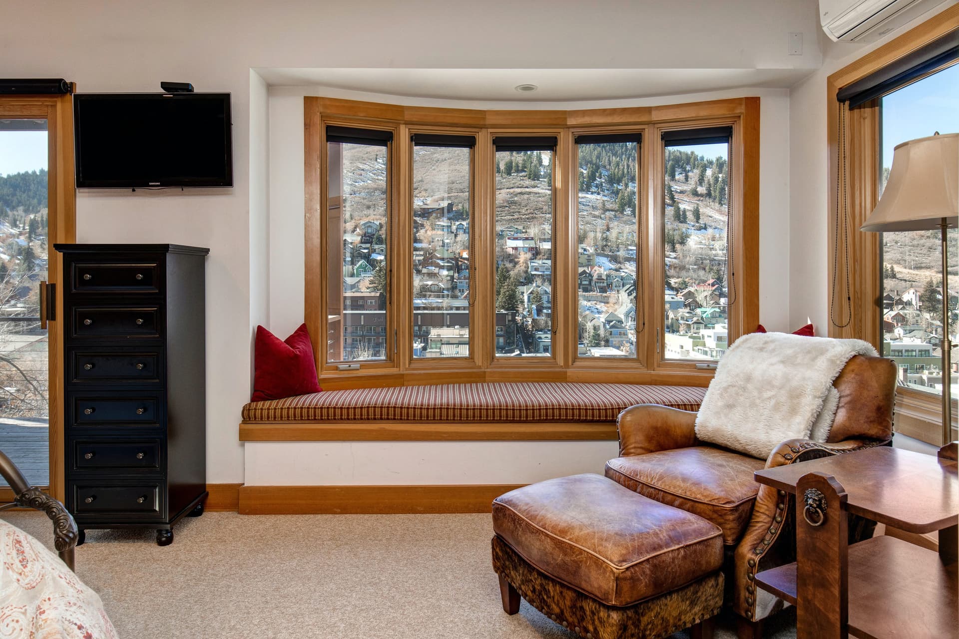 Old Town Overlook House - Image 11