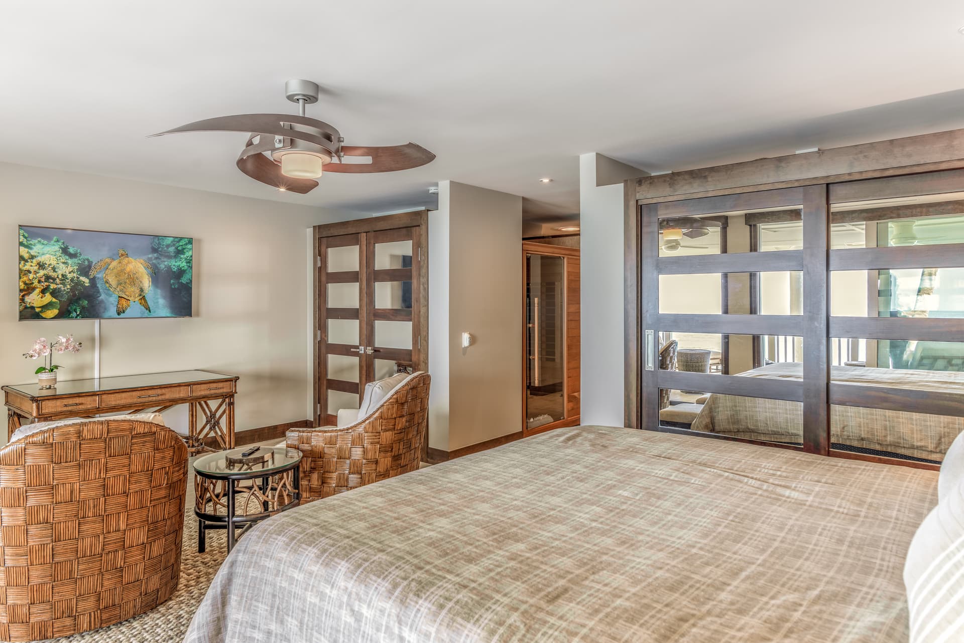 Kona Seaside Yacht Villa - Image 15