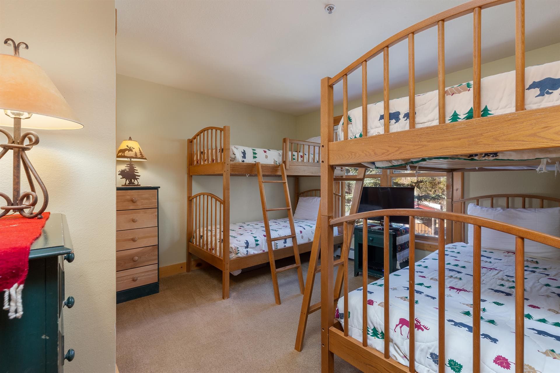 Treetop Haven Retreat - Image 13