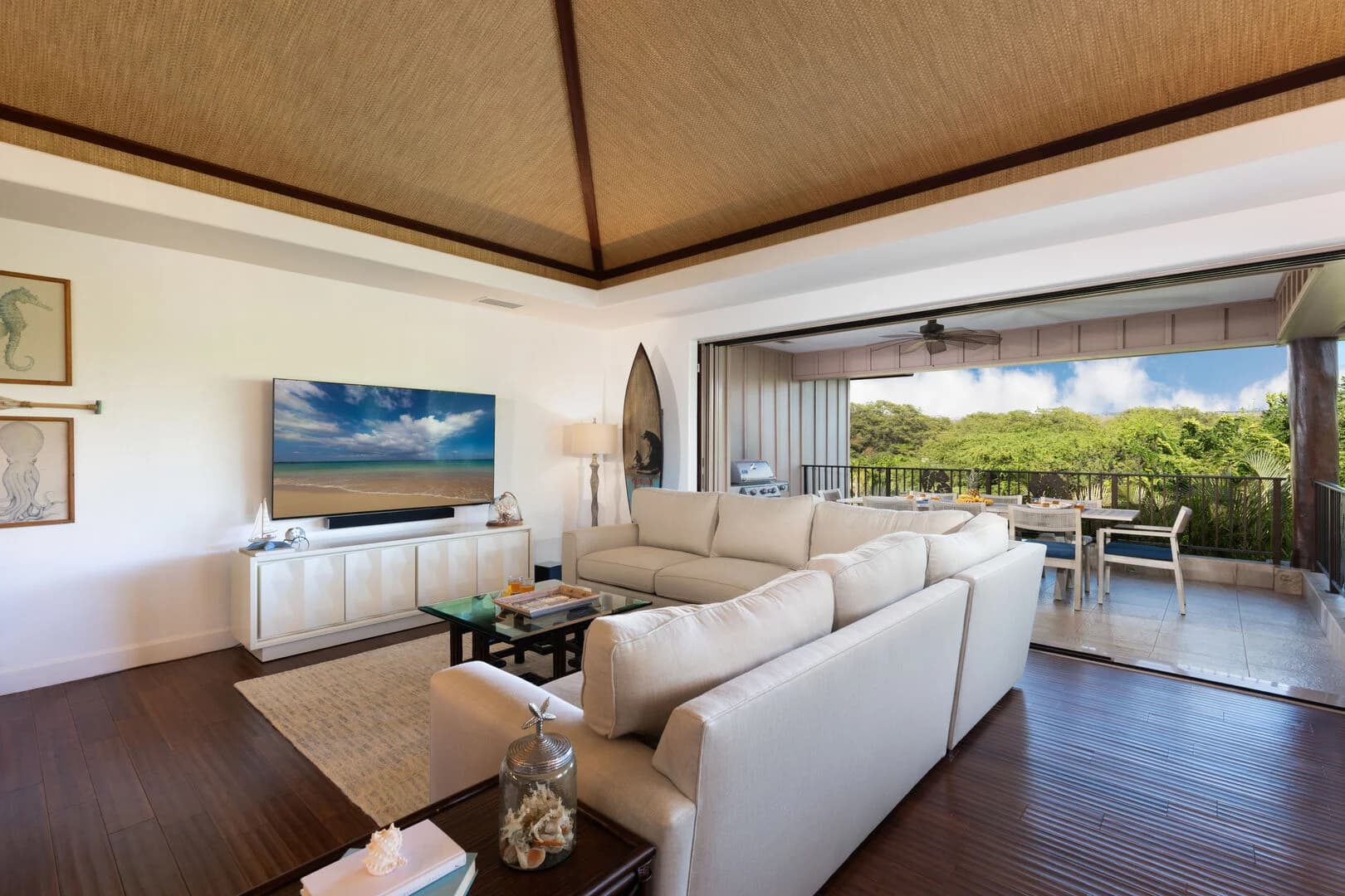 Pineapple Hale - Image 4