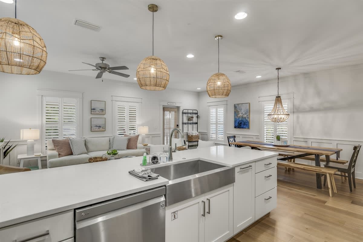 Southern Tides - Image 9