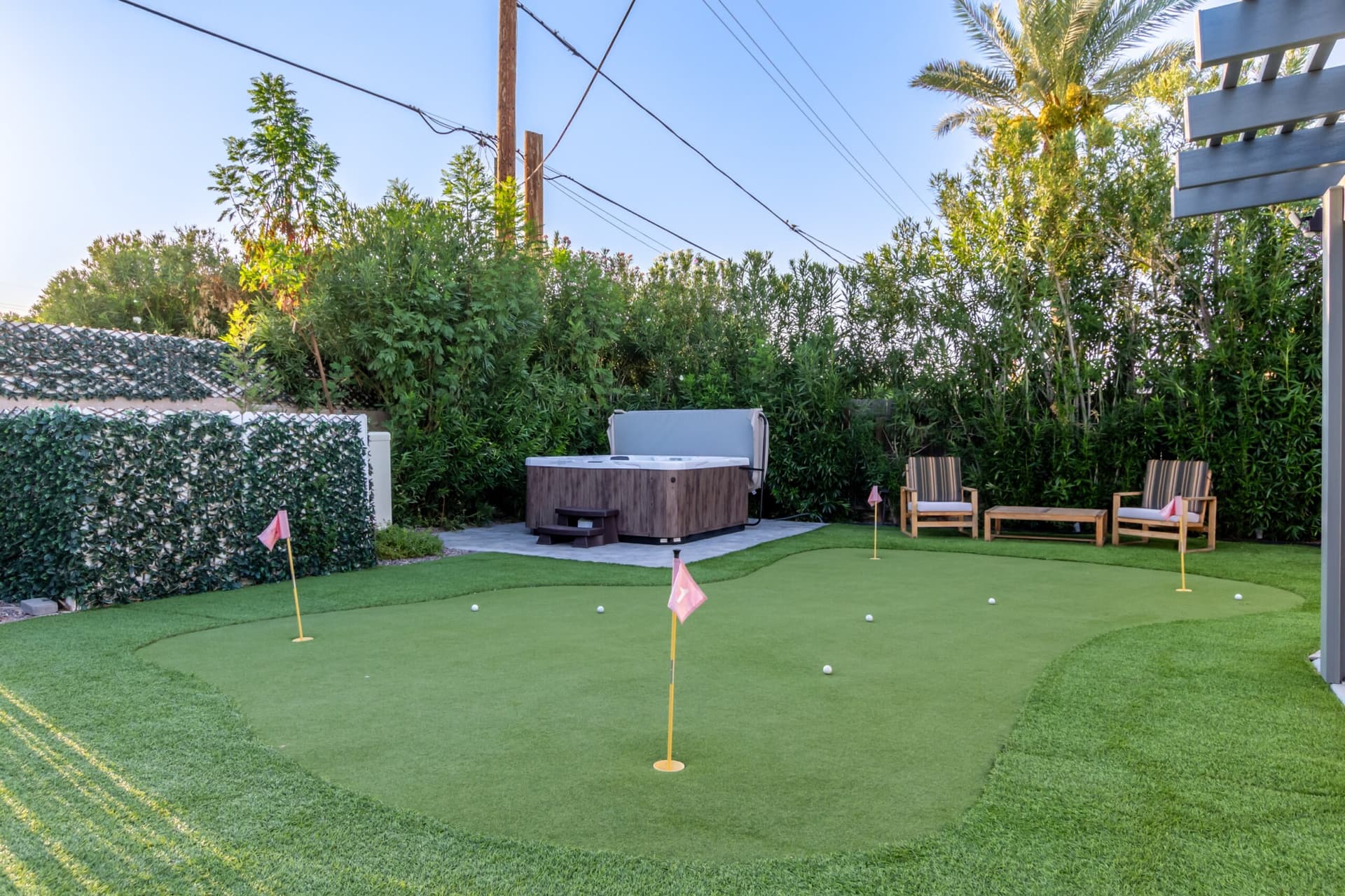 Ochenta Modern Poolhouse - Image 3