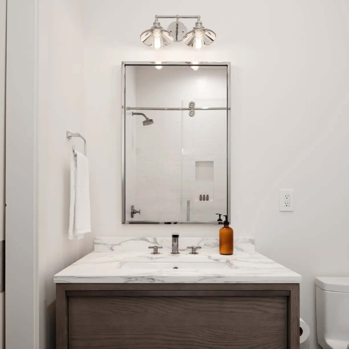 Syrah House - Image 22