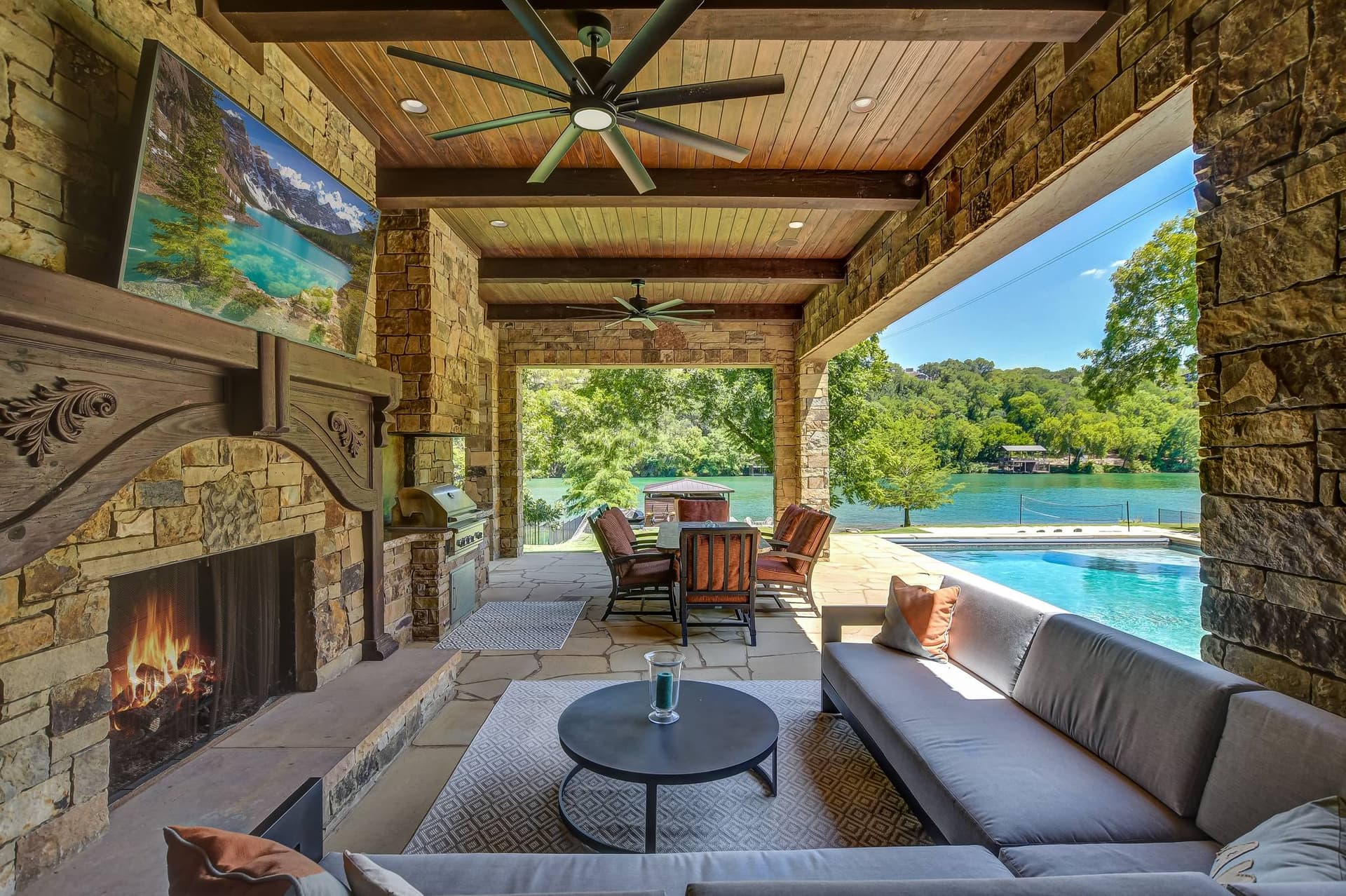 Elite on Lake Austin - Image 33