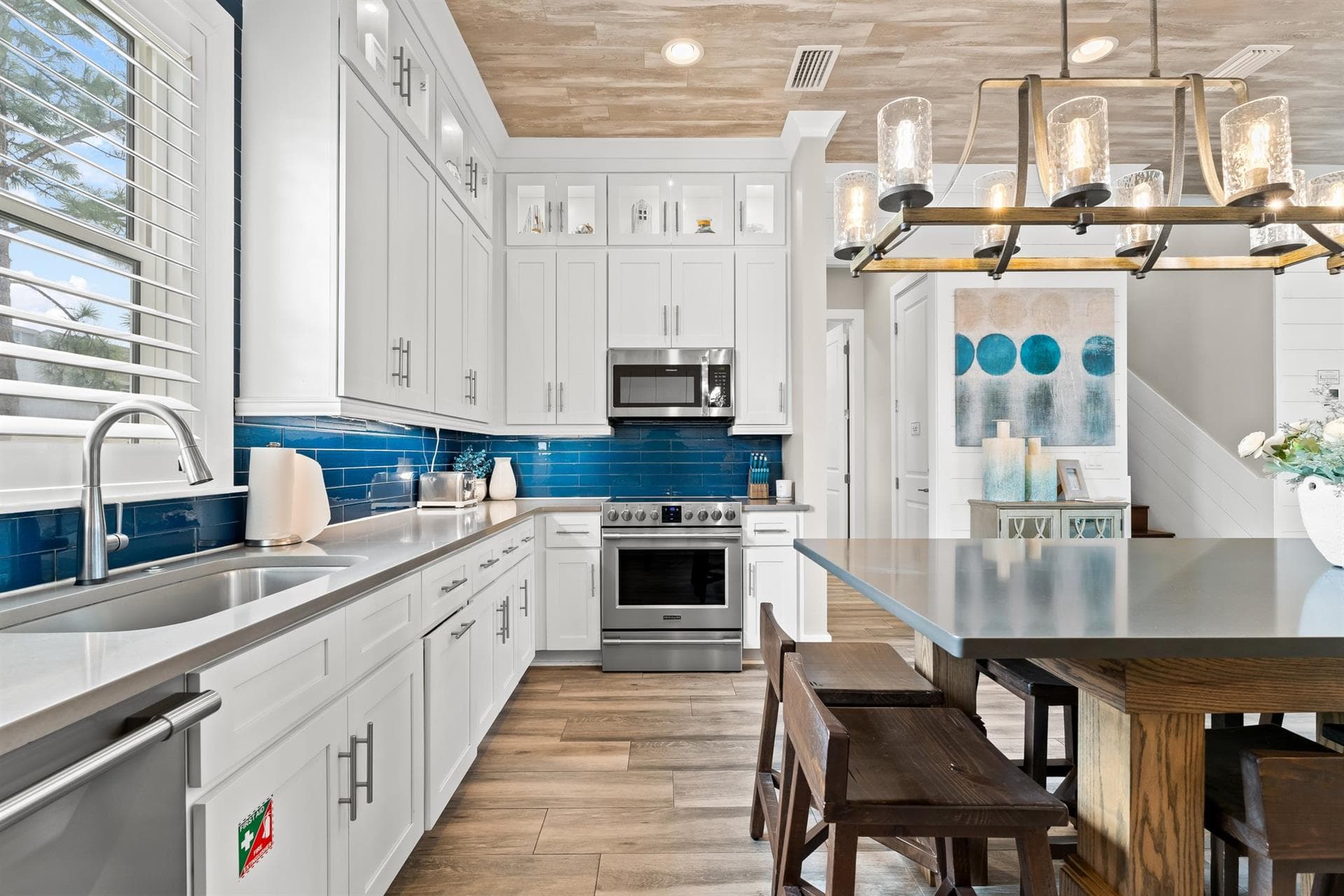 Aqua Luxe Place  - Image 9