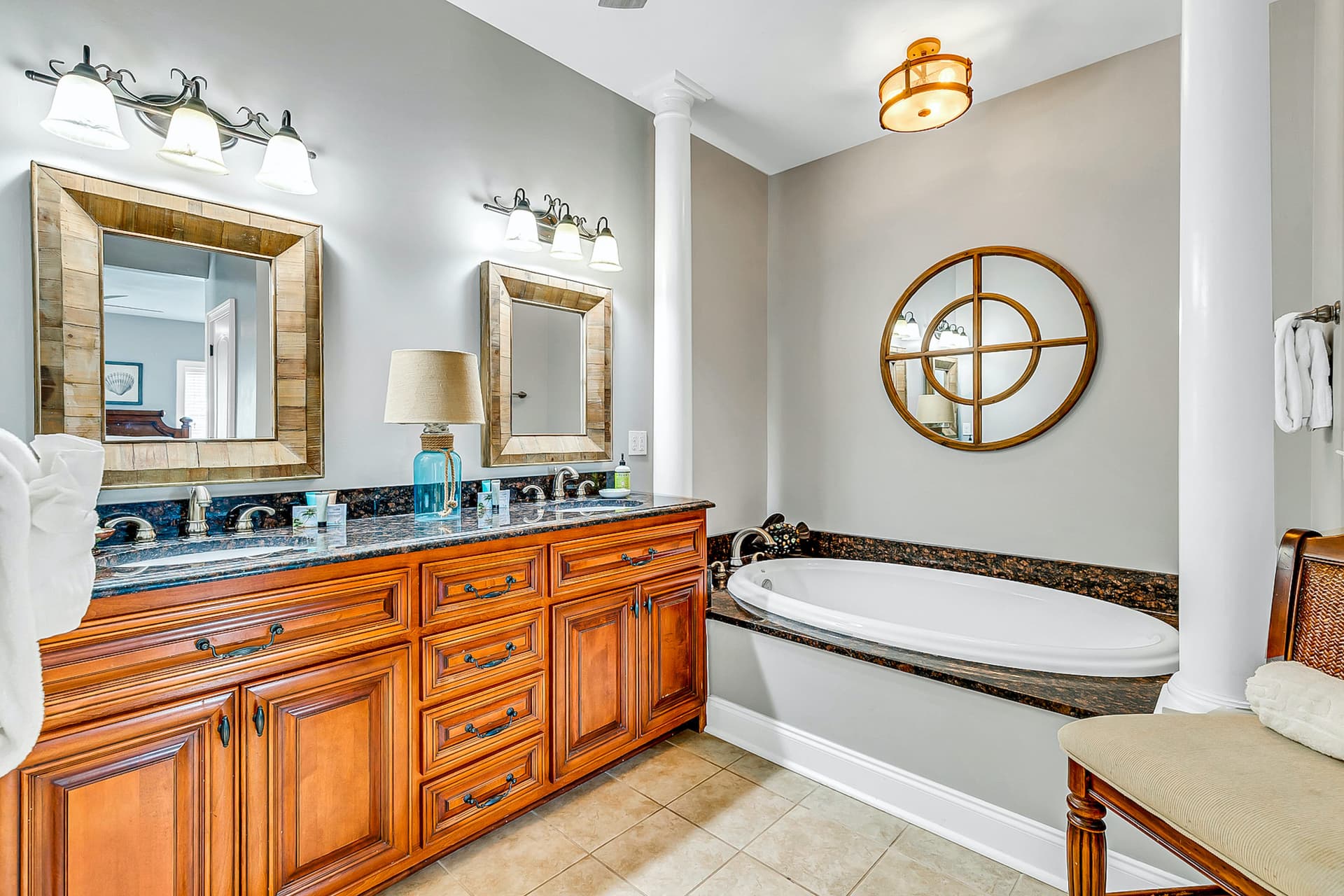 Bahama Breeze House - Image 16