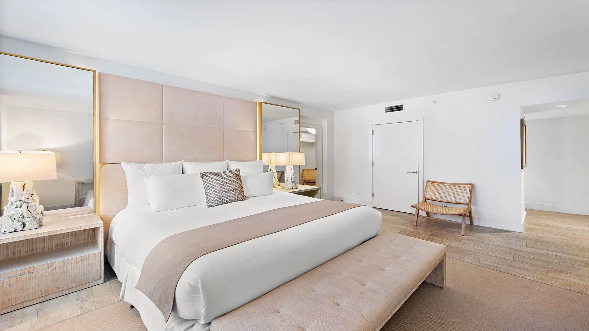 1 Hotel & Homes Residence #904 - Image 22