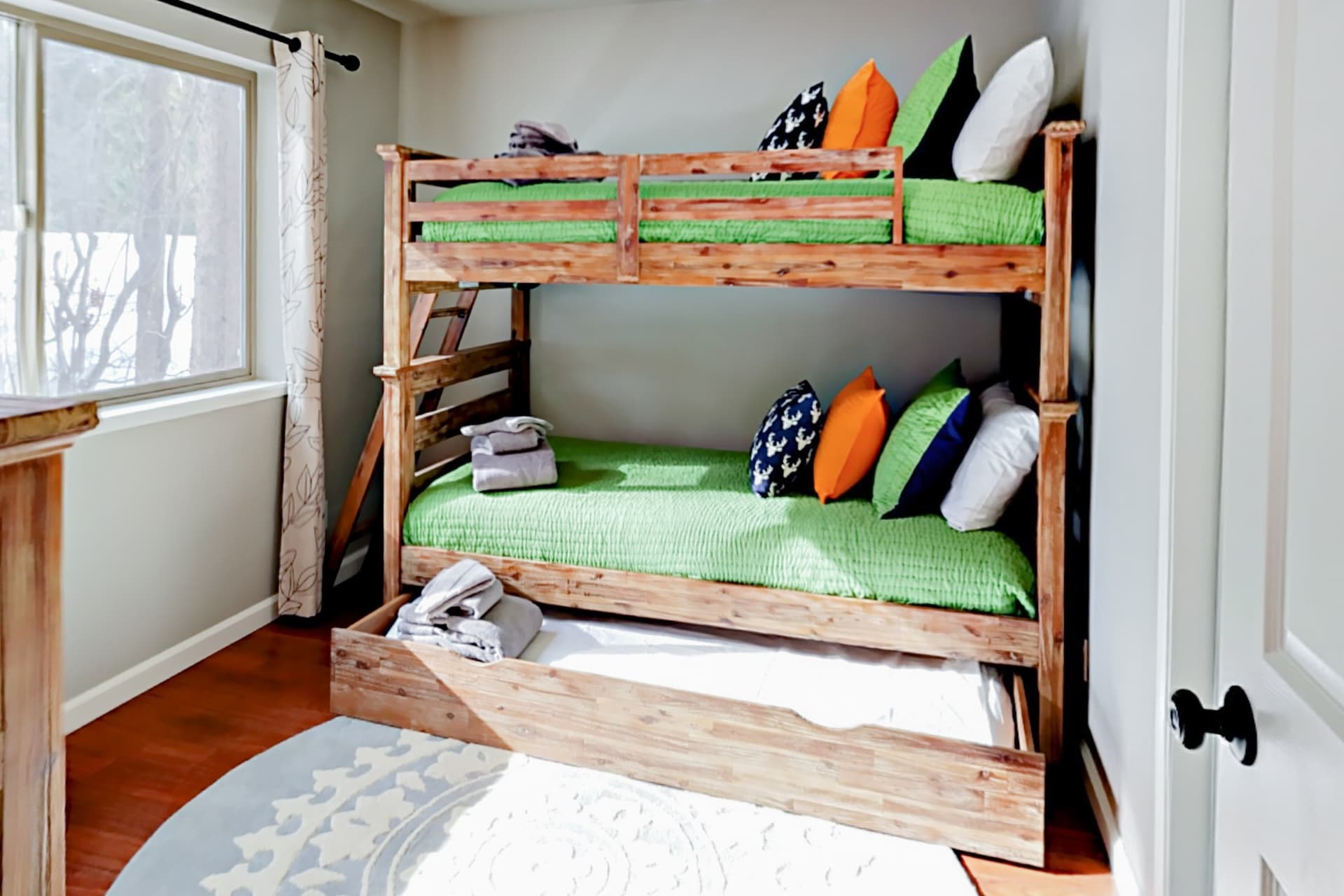 Cellador Charms Home - Image 20