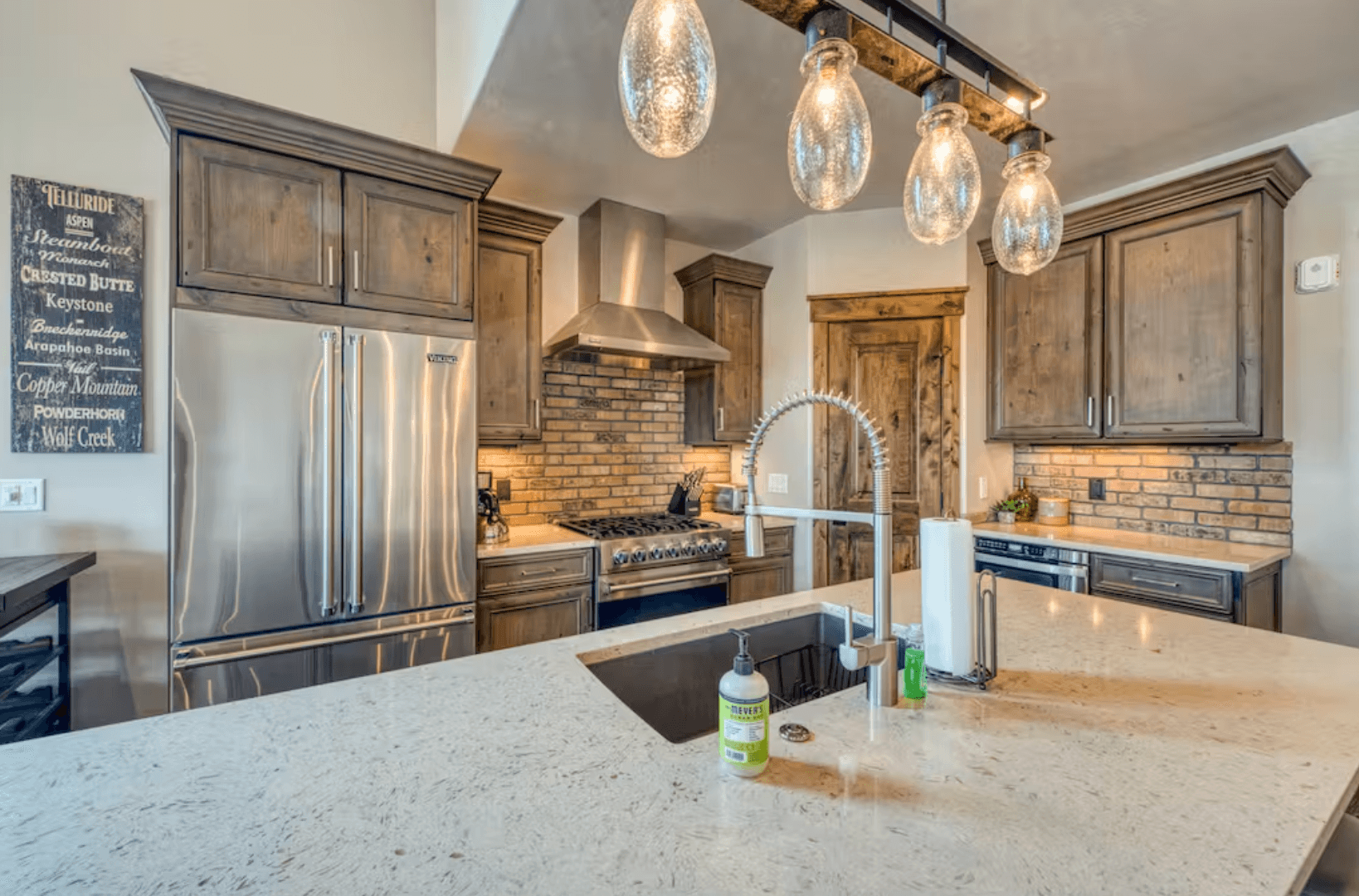 2nd Ave Luxury Condo - Image 6