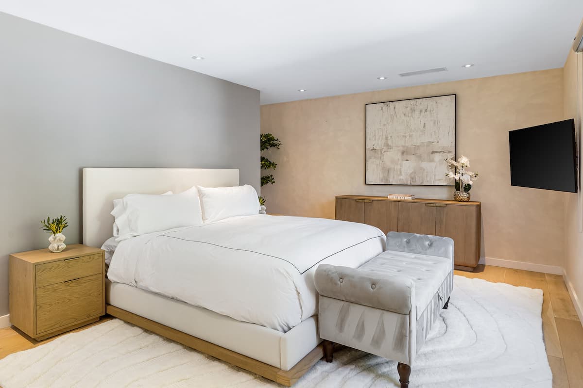 Skyline Chalet - Image 11