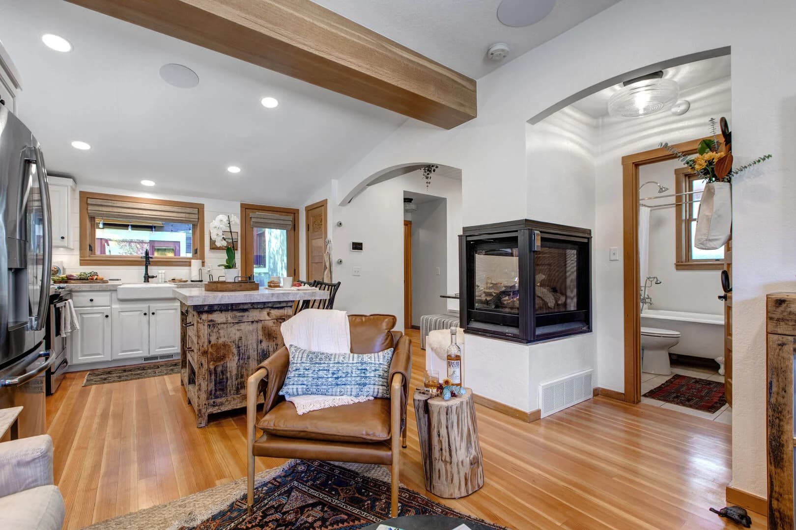 Alpine Minnie's - Image 7