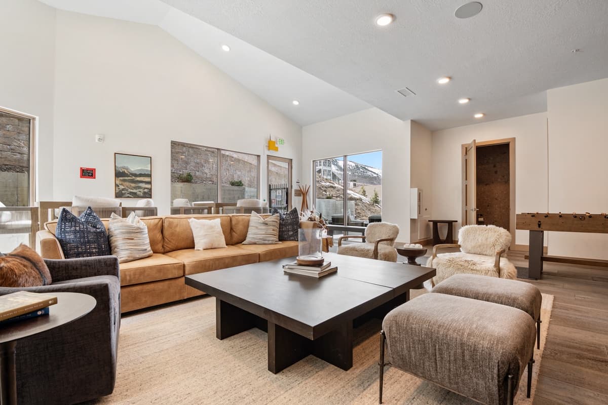 Kings Crown #103 - Image 43