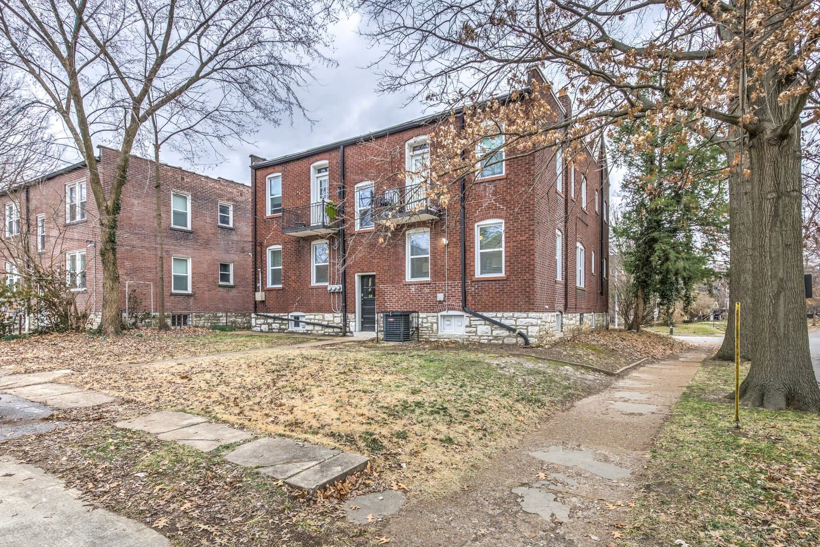 Portis Brick & Bloom - Image 27