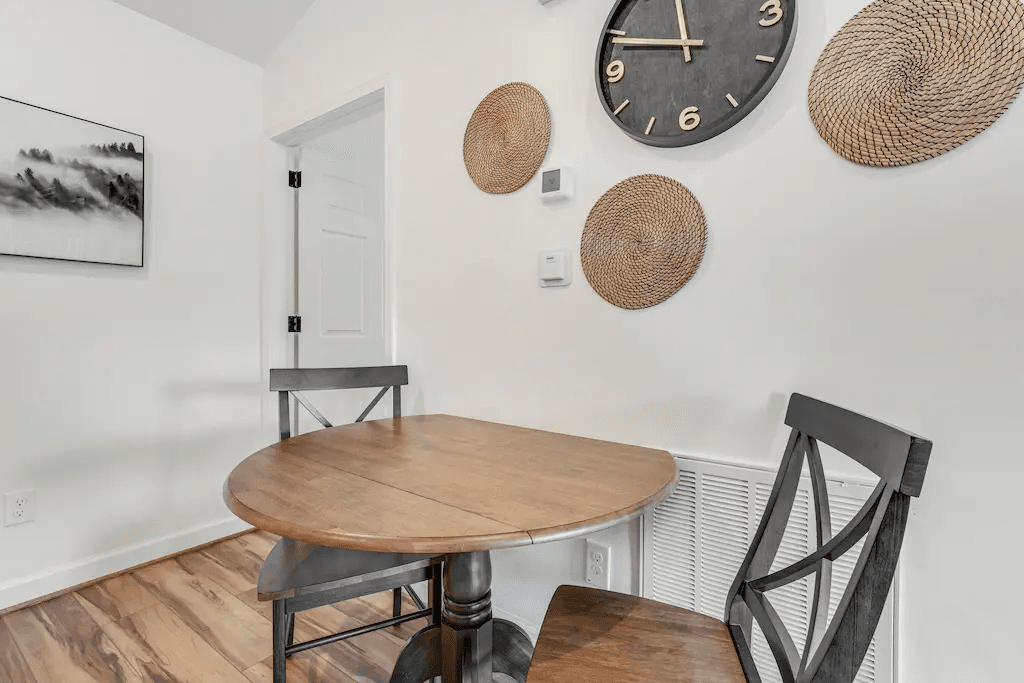 Brookshire Townhome - Image 5