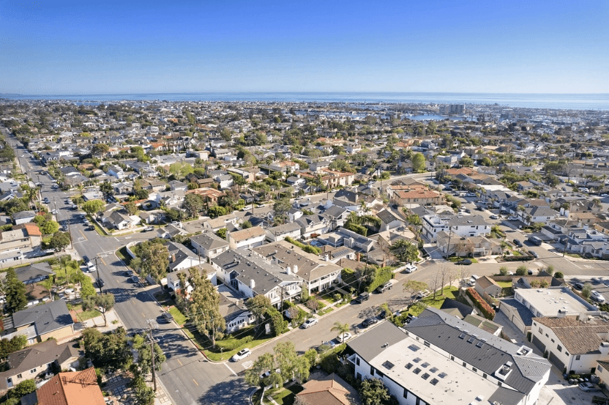 Crystal Cove - Image 23