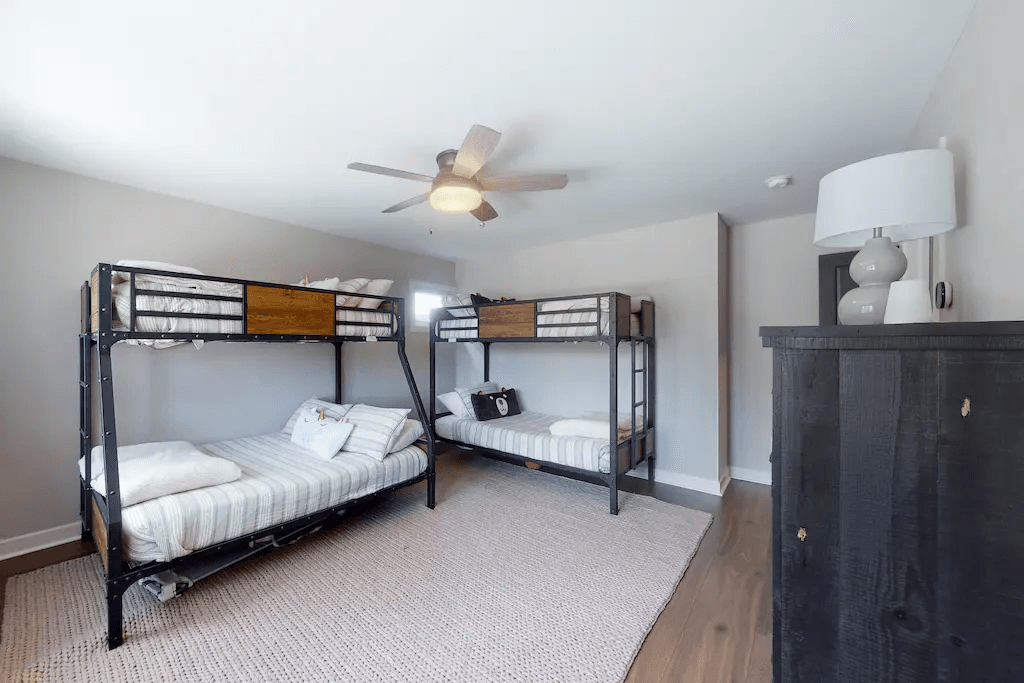 Fraser River Retreat - Image 22