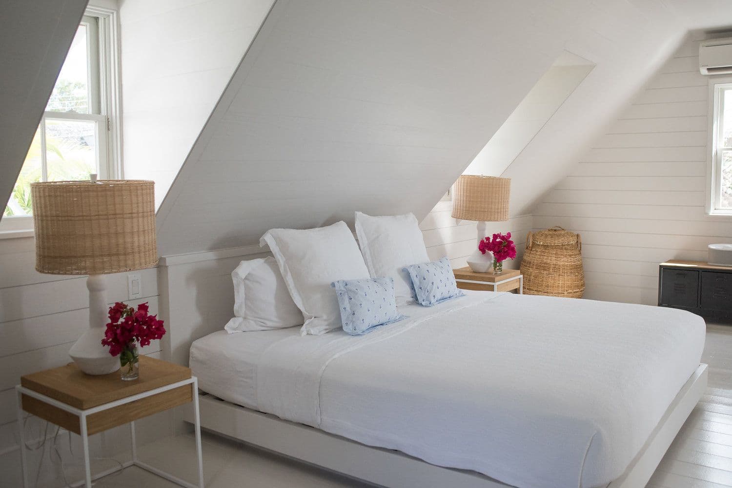 Conch Shell Harbour Island - Image 25